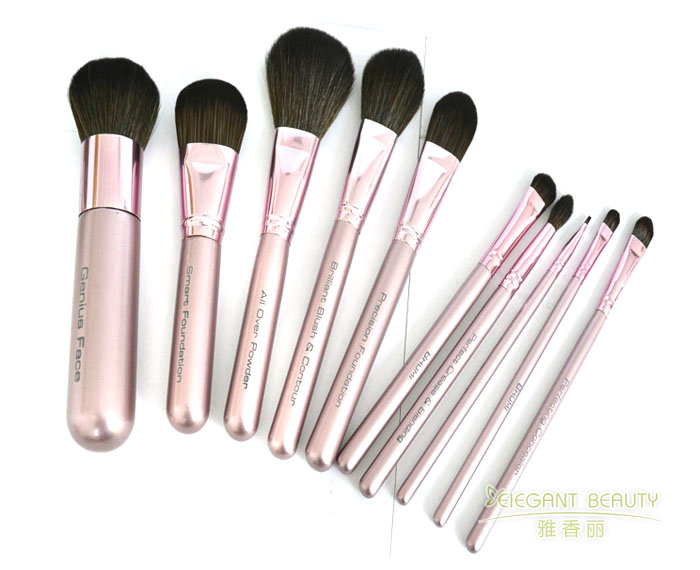 黄瓜导航在线观看定製的藝術：將個性融入美妝日常